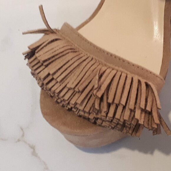 EUC Qupid nude suede strappy wedge platform sandal, 6 - Picture 4 of 7